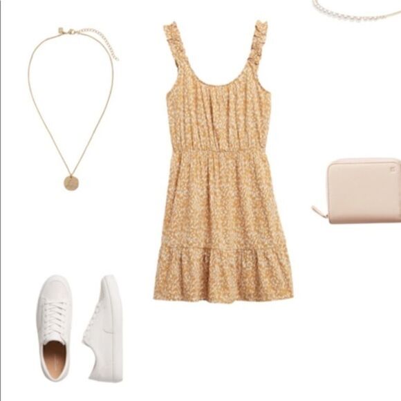 Banana Republic Ruffle Fit n Flare Dress - Picture 4 of 9